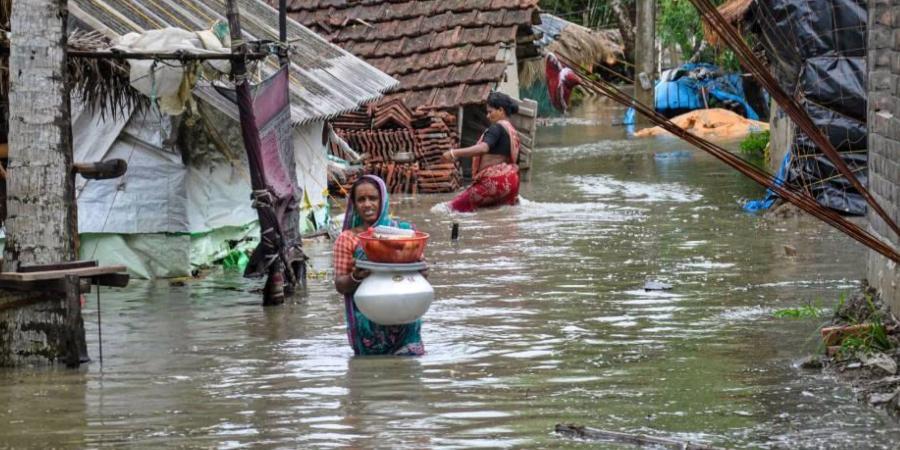 mhatovisitwestbengaltomakeonspotassessmentofdamagecausedbycycloneyaas