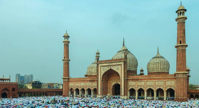 eidulazhacelebratedwithreligiousfervourandgaietyinthecountryandabroad