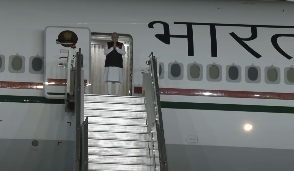 pmmodireturnshomeafterconcludinghistoricvisittomauritius
