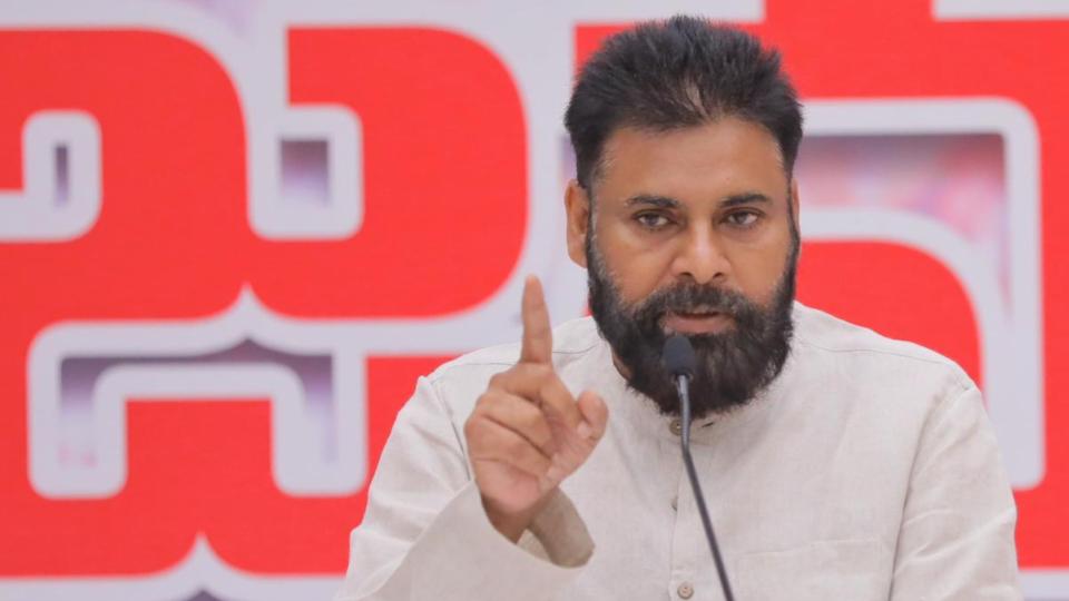 Pawan Kalyan Undergoes Successful Shoulder Surgery at Mumbai Hospital