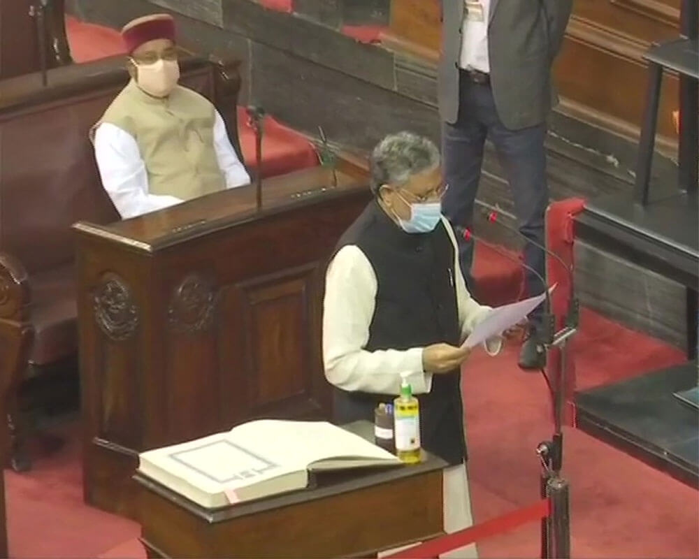 sushilmodialongwith2othernewlyelectedtakeoathasrajyasabhamembers
