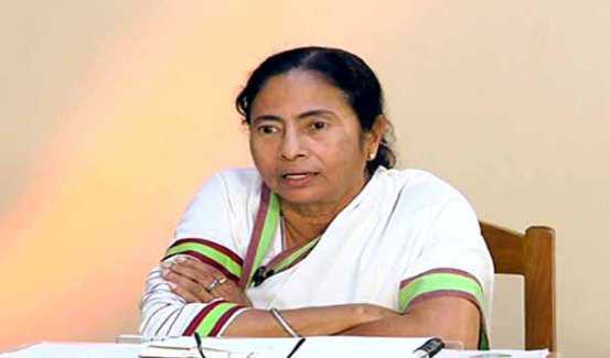 westbengalgovernorthreatenedandinsultedme:mamata