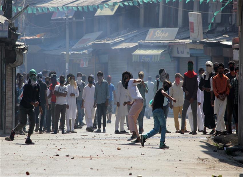 clashesafterfridayprayersinsrinagarpulwamaandsopore