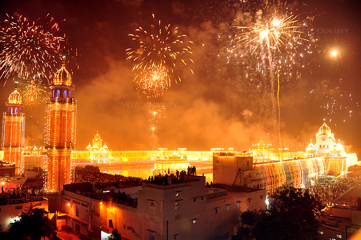 diwalibeingcelebratedacrossthecountrytoday