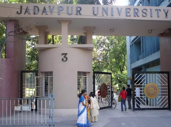 indianhistorycongressbeginsatjadavpuruniversity