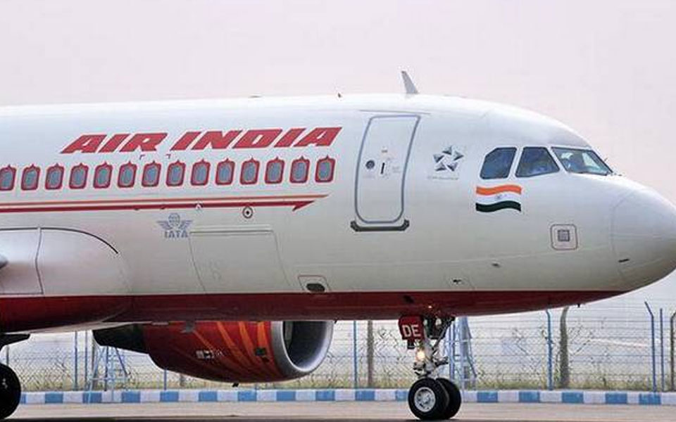 airindiacrewmemberfallsoffaircrafthospitalised