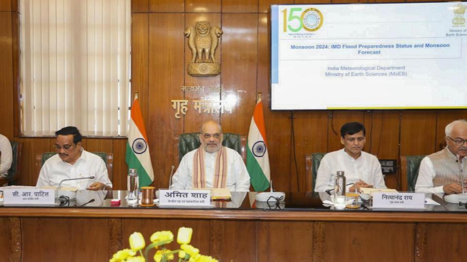 amitshahreviewsfloodpreparednessindelhi