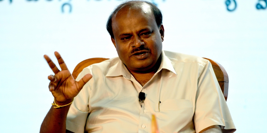 karnatakagovtwillcollapseanytimesaysformercmhdkumaraswamy