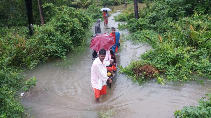 keralafloods:southernnavalcommanddeploys21teamsforrescueoperation