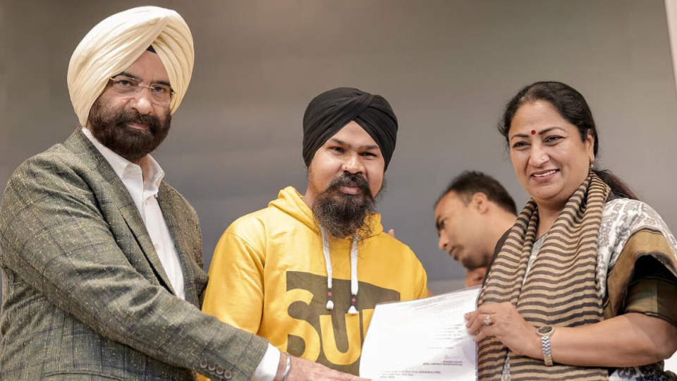 Delhi CM Rekha Gives Appointment Letters to Kin of 1984 Riot Victims