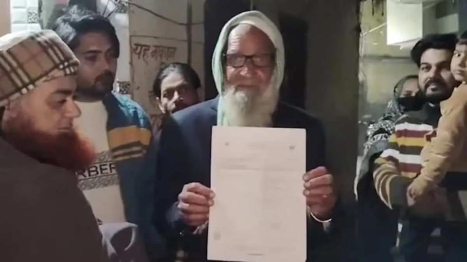 Elderly man resurfaces to collect documents for SIR in UP, presumed death