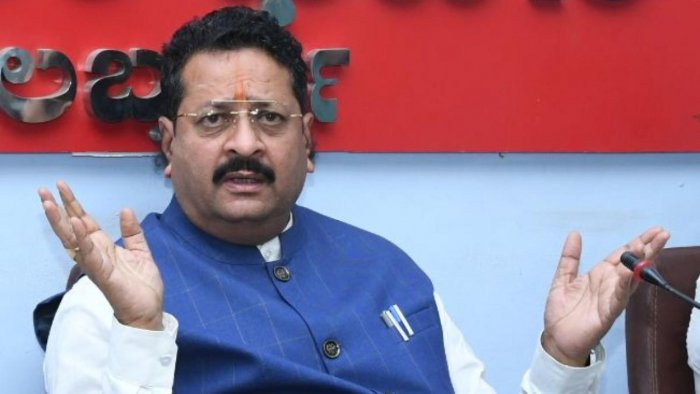 bjpmlasayshinduactivistsfeartalibangovttakingoverkarnataka