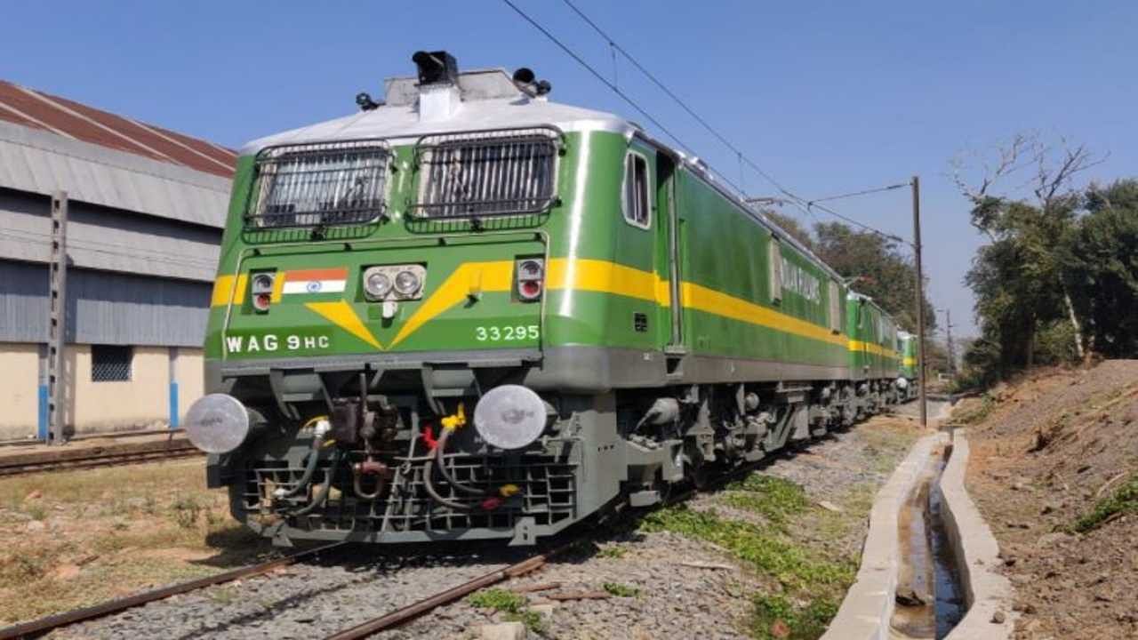 threetrainscancelledinpadugupadunelloresectioninandhrapradesh