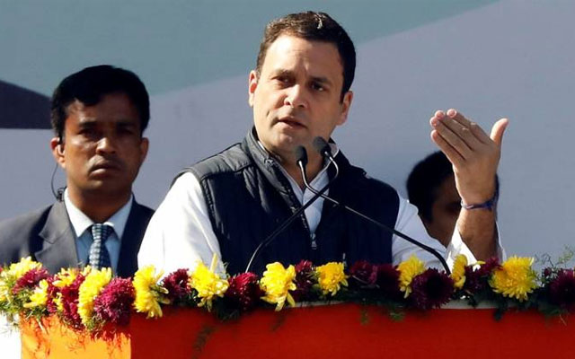 cashlessatm:rahulgandhislammodibysayingmodijihasdestroyedthebankingsystem