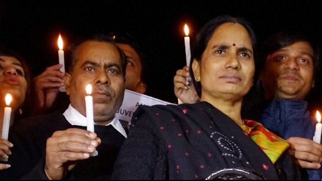 momillbebackin2hours:wordsthatcontinuetonirbhayasmother