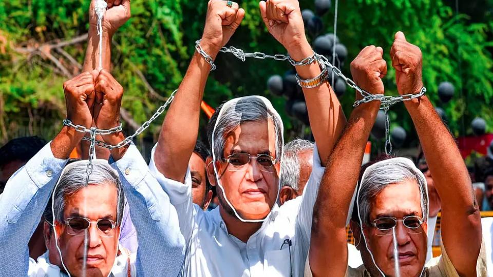 Congress Workers Booked Over Defacement Of Gyanesh
