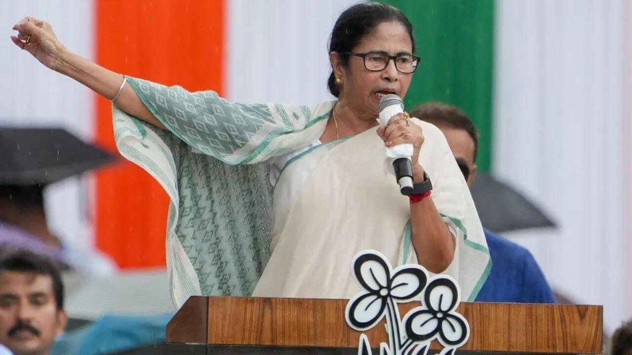 kolkatadoctorrapemurdercase:averybigcrimeaccusedshouldbehangedbutsaysmamatabanerjee