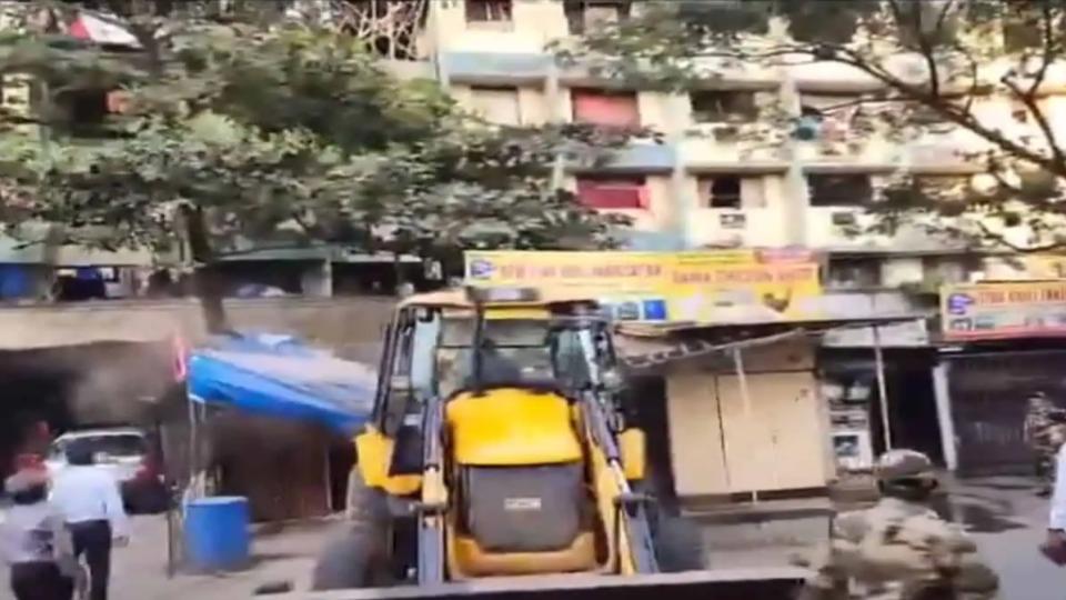 bulldozersrazehousesinmaharshraaftercommunalclashes