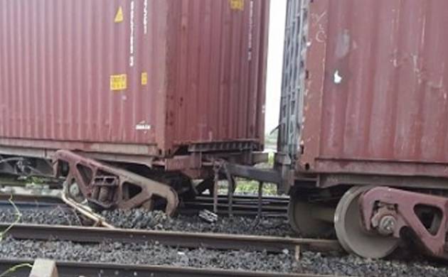 goodstrainderailsinmumbai