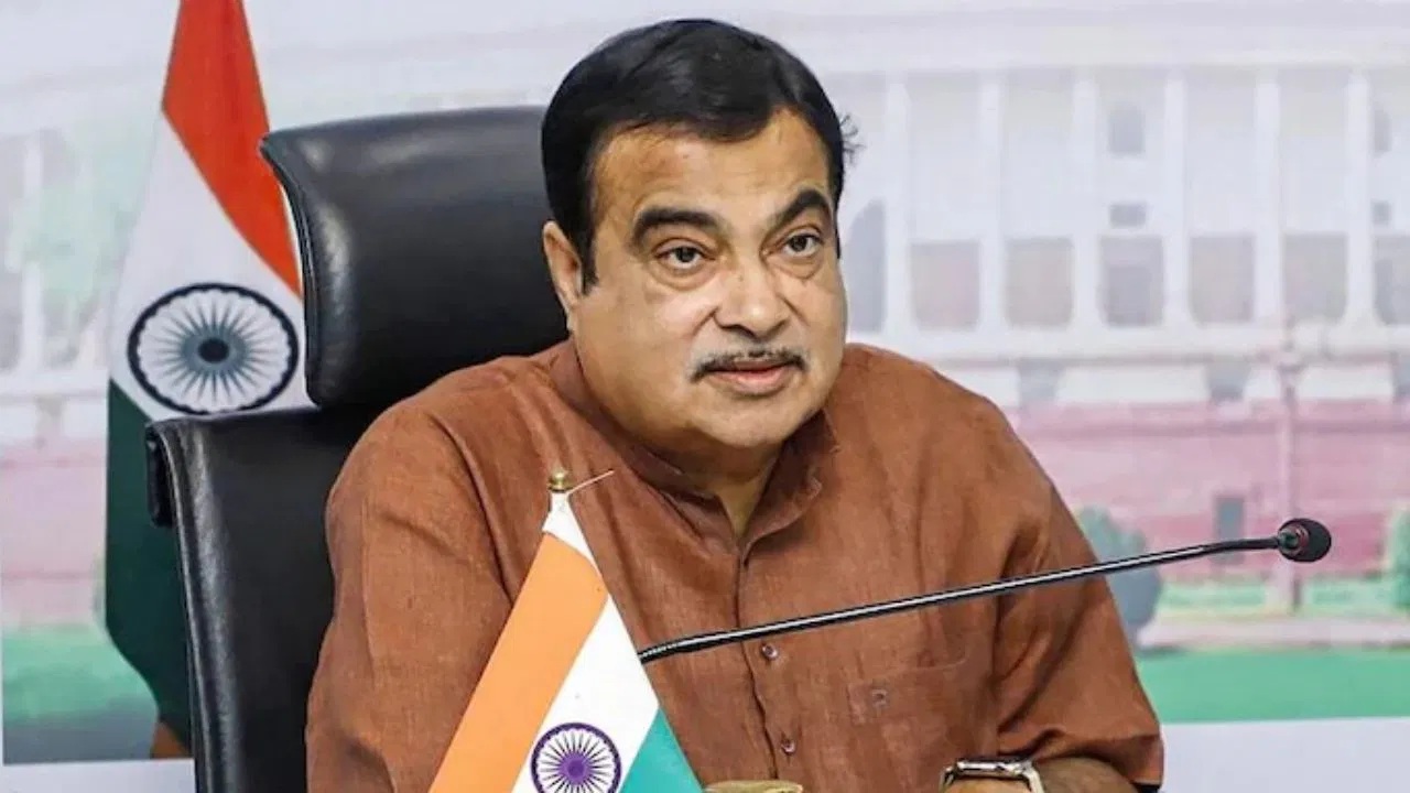 govttoinvestrs10lakhcroreinhighwaydevelopmentovernext2years:nitingadkari