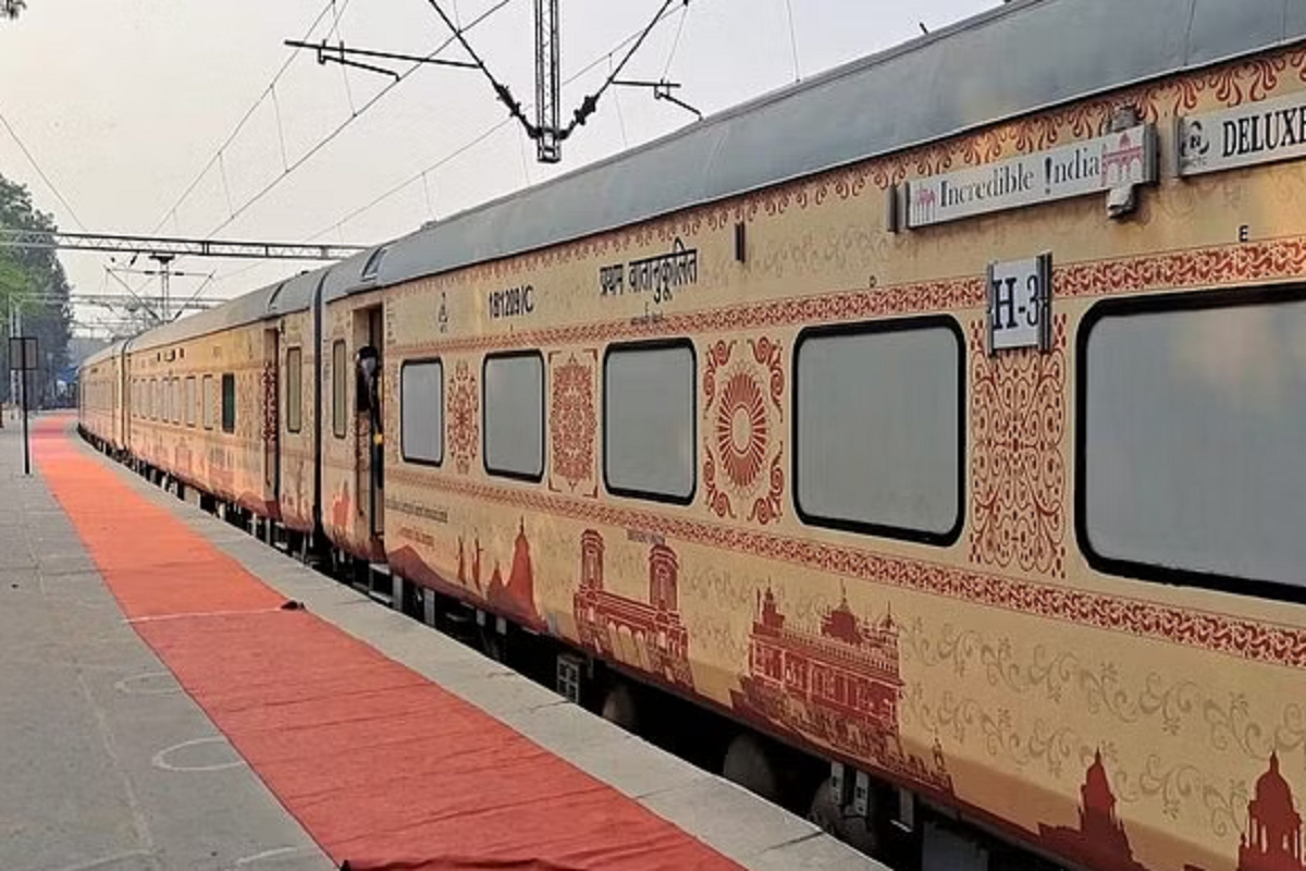 Bharat Gaurav Deluxe Train Launched for 17-Day Char Dham Yatra