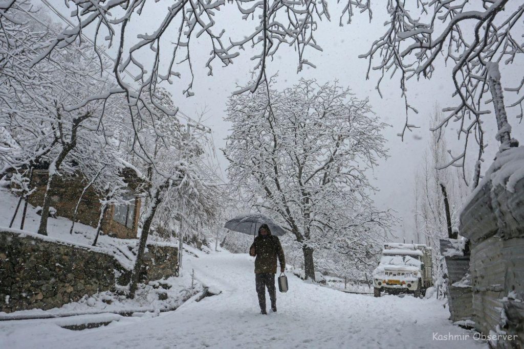 yellowalertissuedforsnowfallheavyraininjk