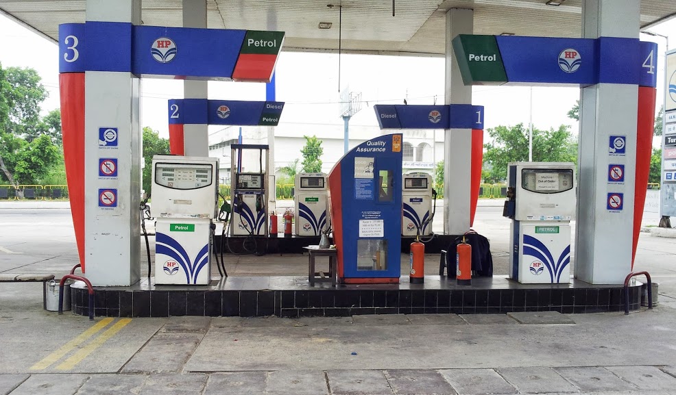 modigovtdisapprovesofsundayoffforpetrolpumps:petroleumministry