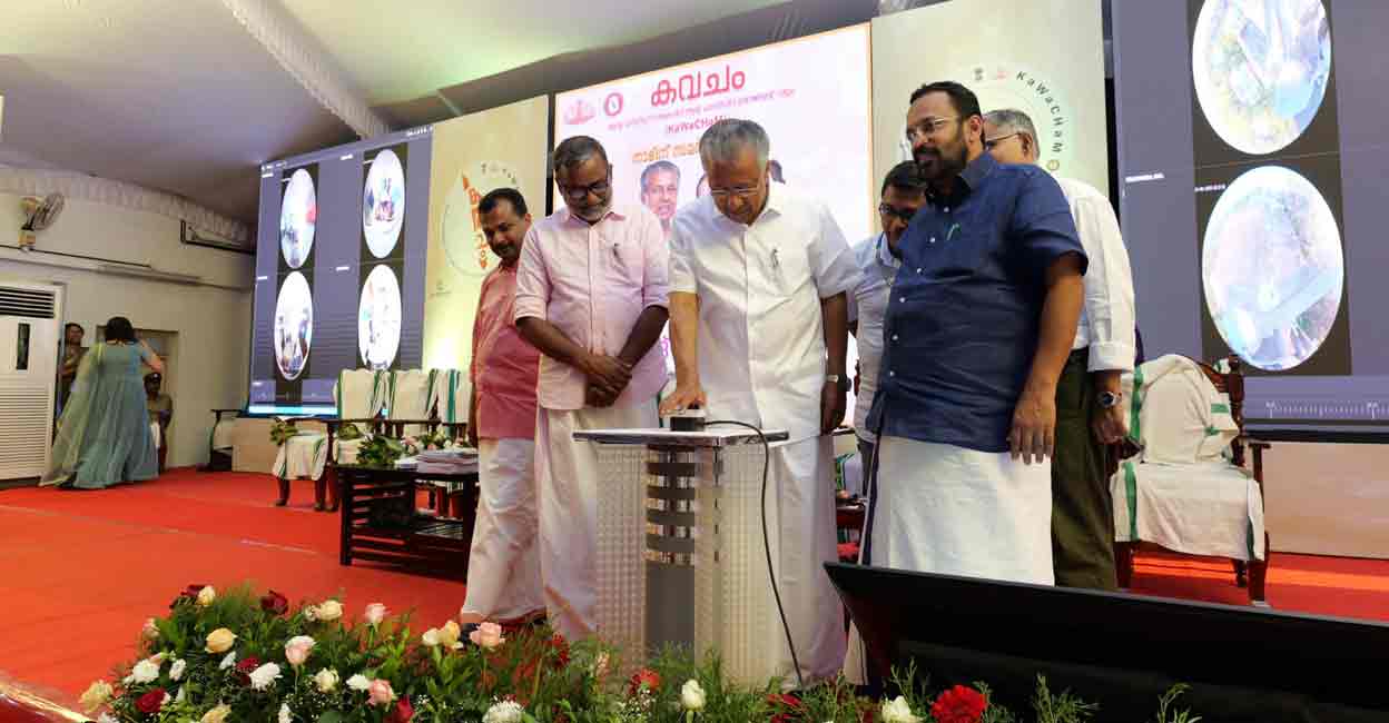 keralacmpinarayivijayanlaunches‘kavacham’disasterriskwarningsystem
