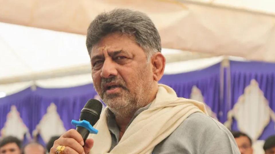 Deputy CM Urges Karnataka Employers to Give 3 Days Paid Leave for Migrant Workers 