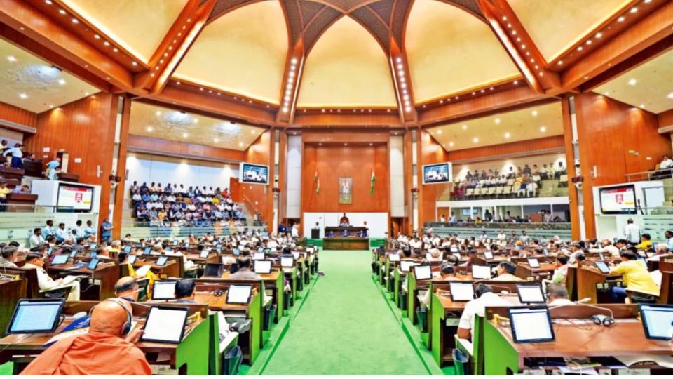 Gujarat Assembly Received Hoax Bomb Threat During Budget Session