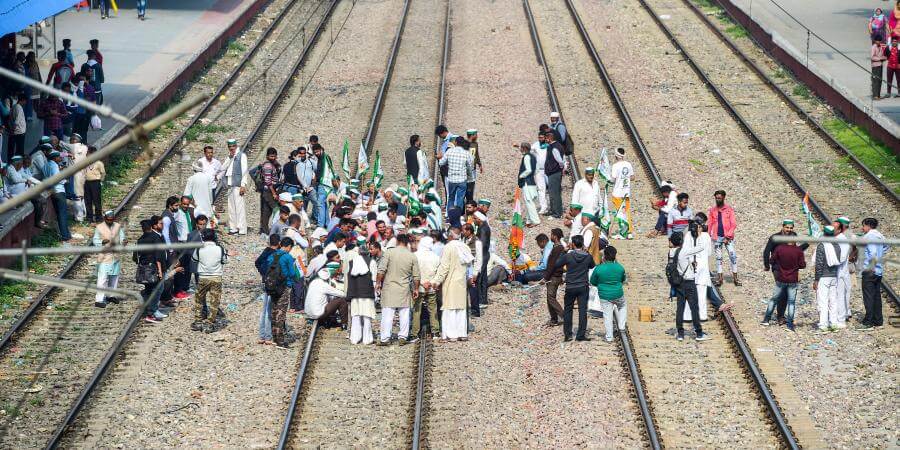 indianrailwayssaysrailrokobyprotestingfarmershad"minimal"impactontrainservices