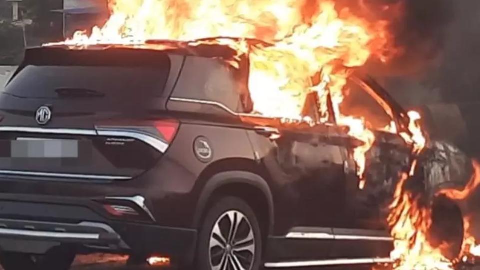Car Catches Fire on Tapovanam National Highway, Anantapur