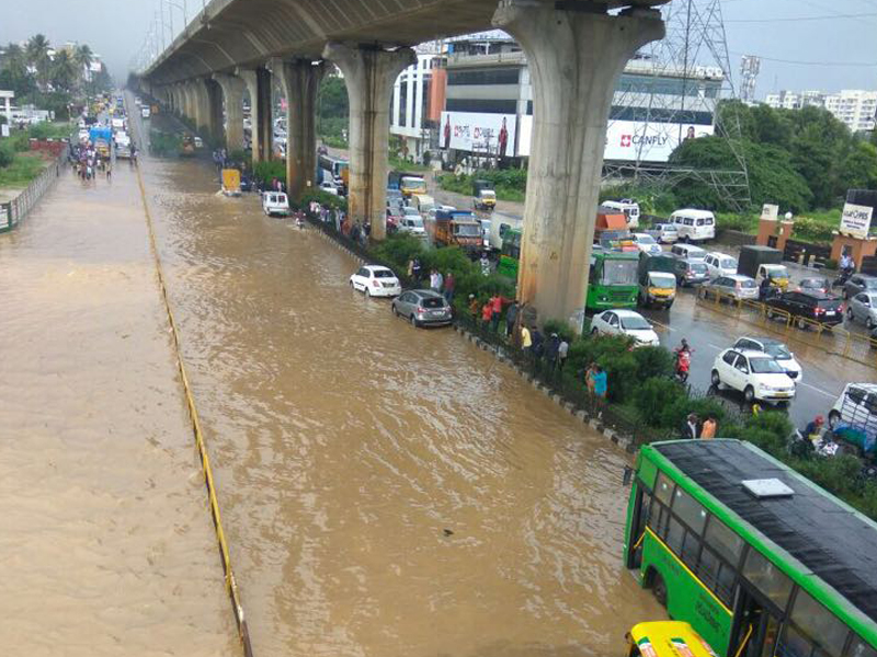 eightpeoplekilledduetoheavyraininbengaluru