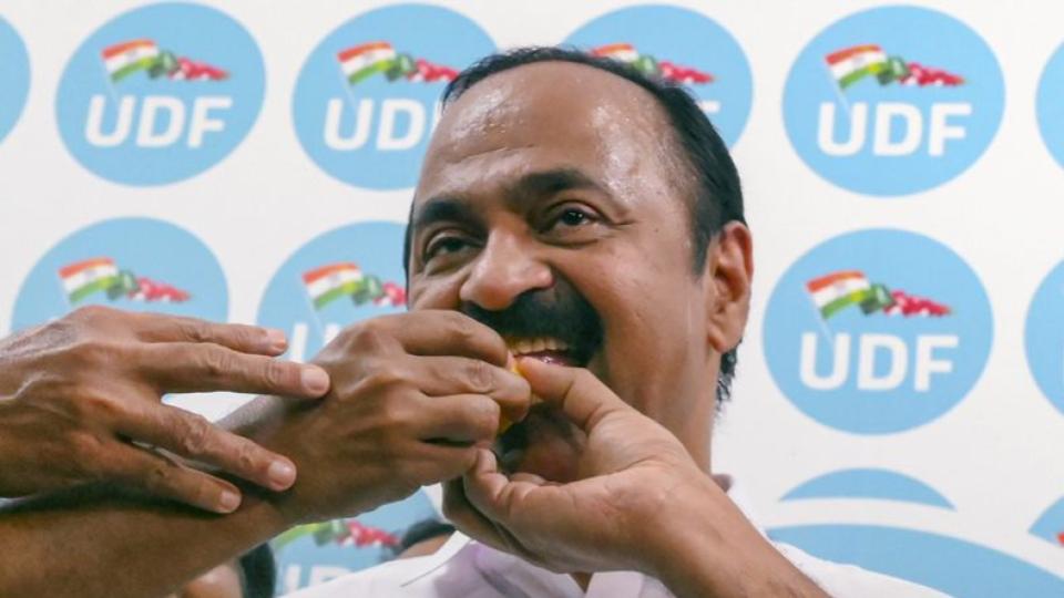massivecrowdsgathersinkeralaforsatheesangovtswearingin