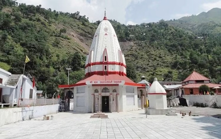 securitytightenedinfrontierpoonchdistrictaheadof10daylongannualbuddhaamarnathyatrainjk