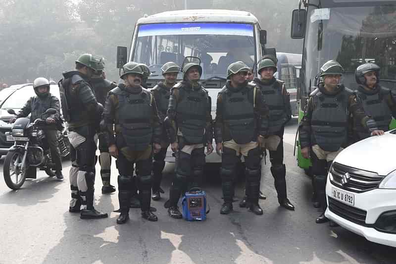heavypolicedeploymentinvariouspartsofnationalcapitaltoday