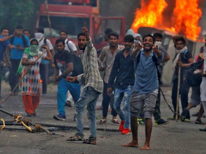 nuhviolence:haryanapoliceannouncesrs57lakhforslainhomeguardsfamilies