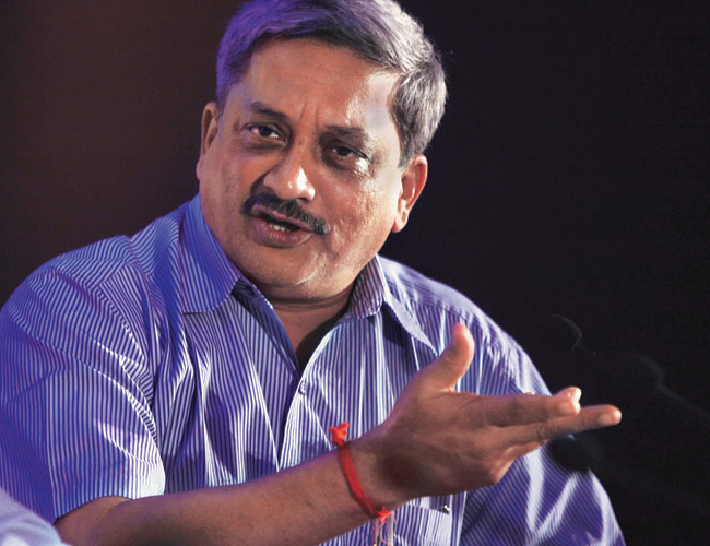 manoharparrikarreleasesbookletondefenceproductionworks