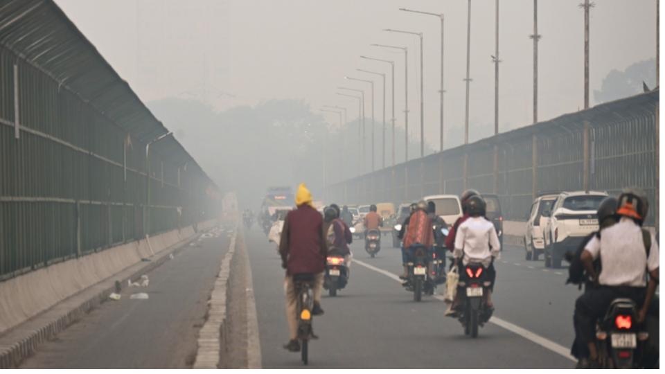 Delhi govt office hours changed amid rising pollution