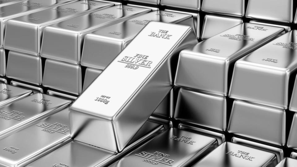 Silver futures fell nearly 1 per cent to Rs 2.33 lakh per kg