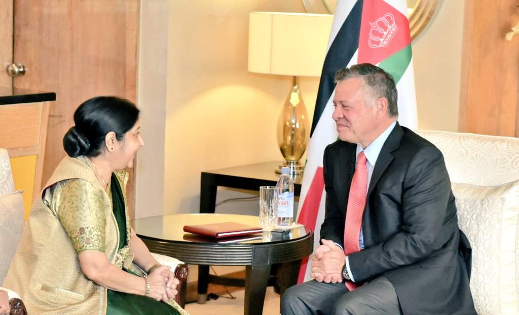 sushmaswarajdiscussesbilateraltieswithjordankingabdullaii