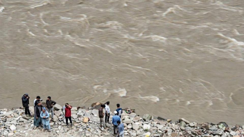 Five Killed as car Plunges into Chenab River in Jammu and Kashmir