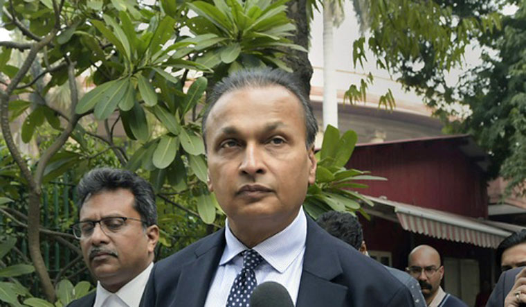 yesbank:anilambaniappearsbeforeedinmumbai