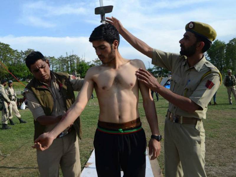 despitethreats67000applyfor700policejobsinkashmir