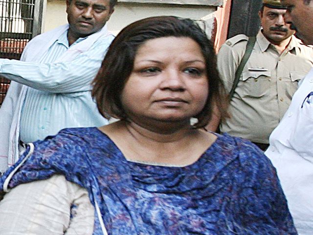 delhicourtconvictsformerindiandiplomatmadhuriguptaforpassingoninformationtopakistanisi