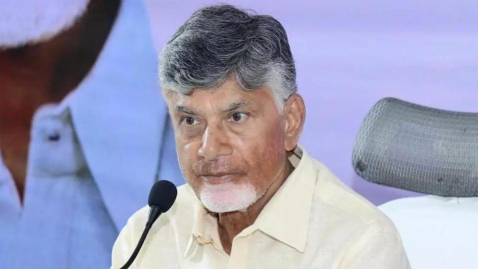 Chandrababu Naidu Expresses Shock Over Kurnool Road Accident