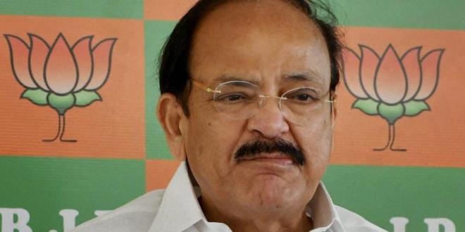 venkaiahnaiduaskspoliticalpartiestonotpoliticisegst