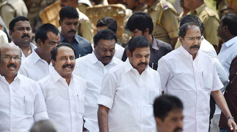 tamilnaducabinetrevoltsdumpsdhinakaranfamily