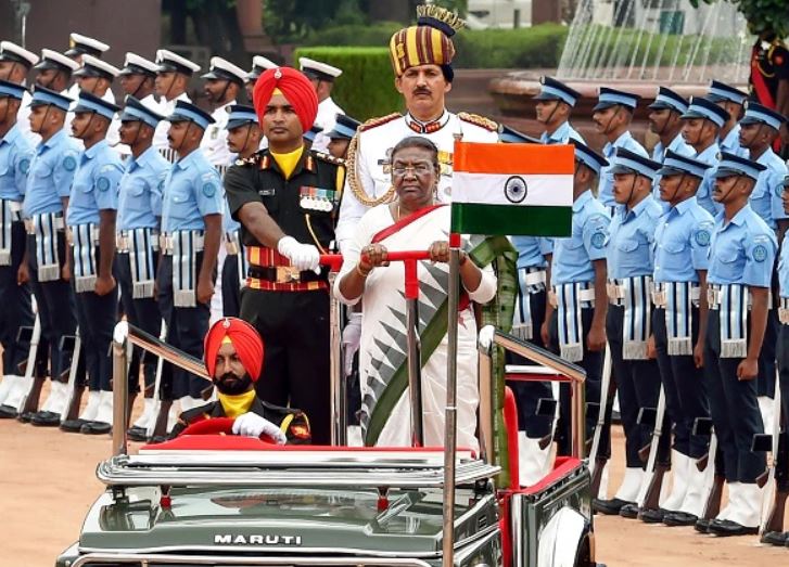 presidentmurmupayshomagetomartyrsonkargilvijaydiwas