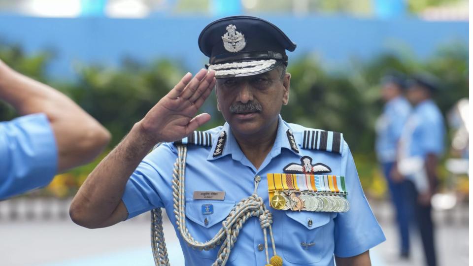 Ashutosh Dixit Takes Charge as 29th Chief of Indian Air Force